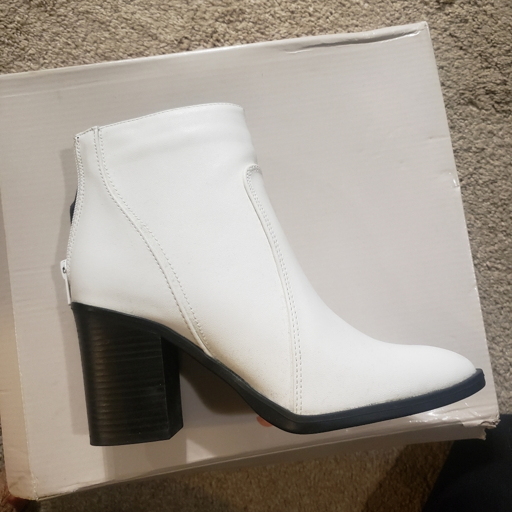 6.5 white ankle booties